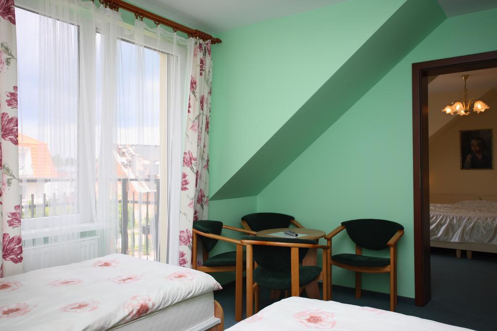 Osrodek Wczasowy Marysia Hotel Niechorze Zewnętrze zdjęcie